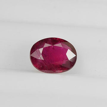 1.09 cts Natural Thai Ruby Loose Gemstone Oval Cut