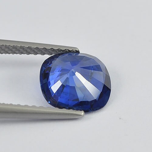 2.01 cts Natural Blue Sapphire Loose Gemstone Cushion Cut Certified