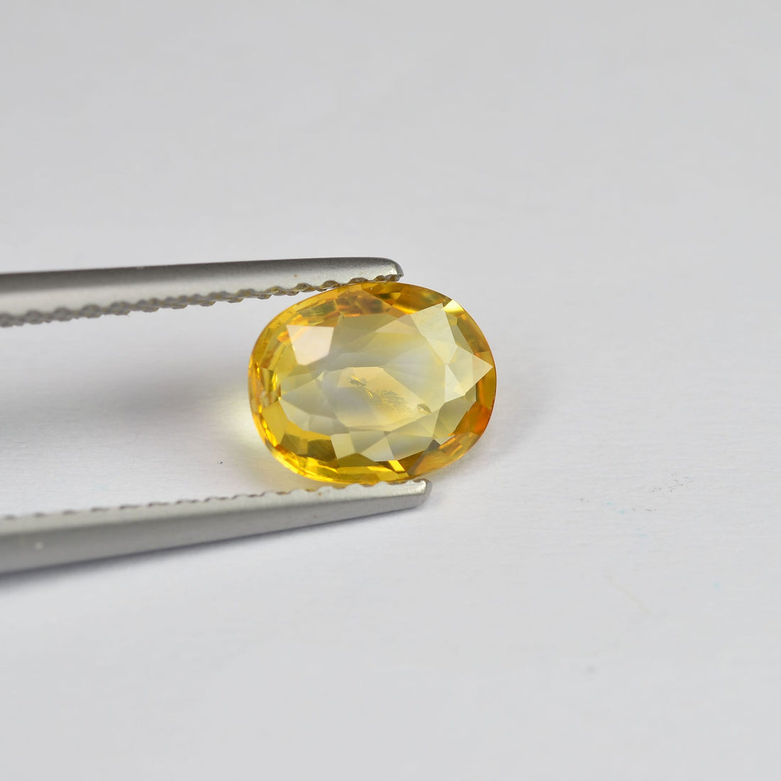 1.06 cts Natural Yellow Sapphire Loose Gemstone Oval Cut