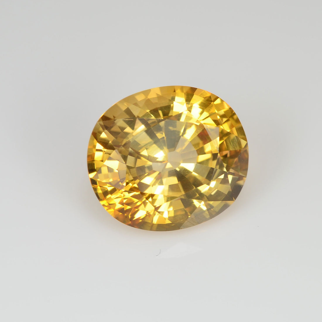 7.98 cts Natural Yellow Sapphire Loose Gemstone Oval Cut