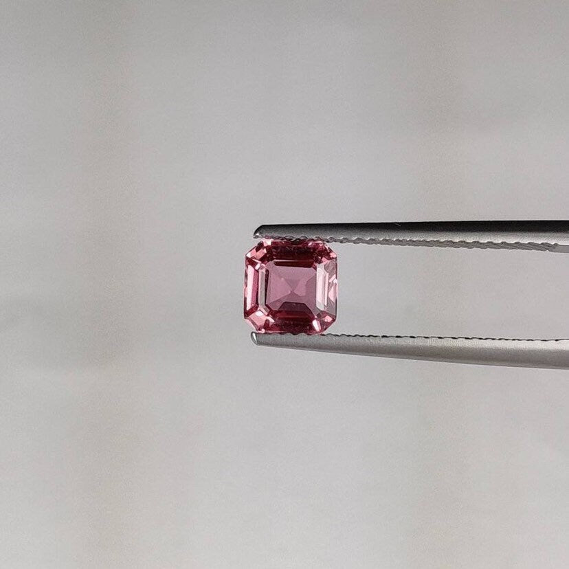 1.26 cts Natural Pink Sapphire Loose Gemstone Square Octagon Cut