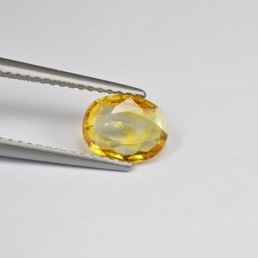 1.06 cts Natural Yellow Sapphire Loose Gemstone Oval Cut