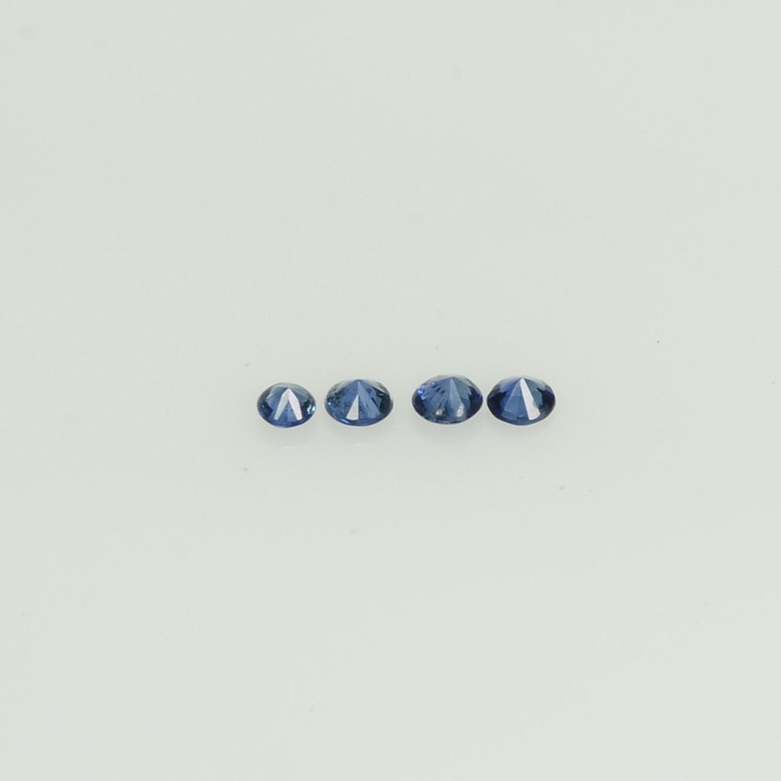 0.8-4.5 mm Natural Blue Sapphire Loose Gemstone Round Diamond Cut Vs Quality Color