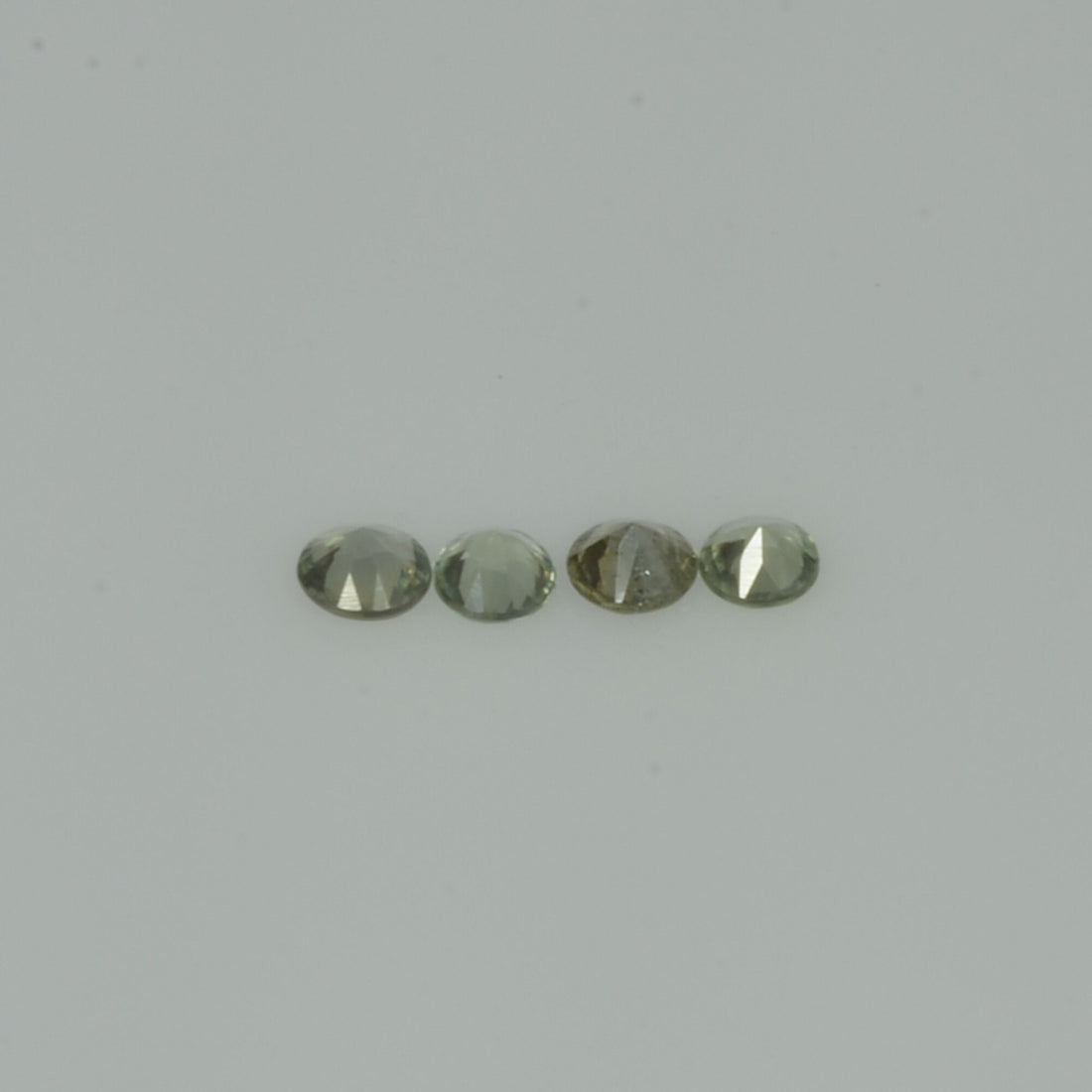 1.4-3.9 mm Natural Green Sapphire Loose Gemstone Round Diamond Cut Vs Quality Color