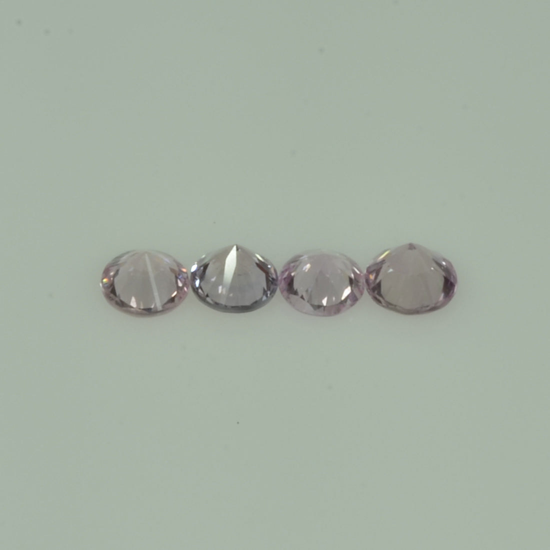 1.4-4.5 mm Natural Pink Sapphire Loose Gemstone Round Diamond Cut Vs Quality